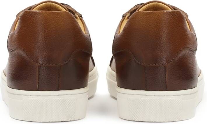 Kazar Minimalistische bruine sneakers met witte zool Brown Heren