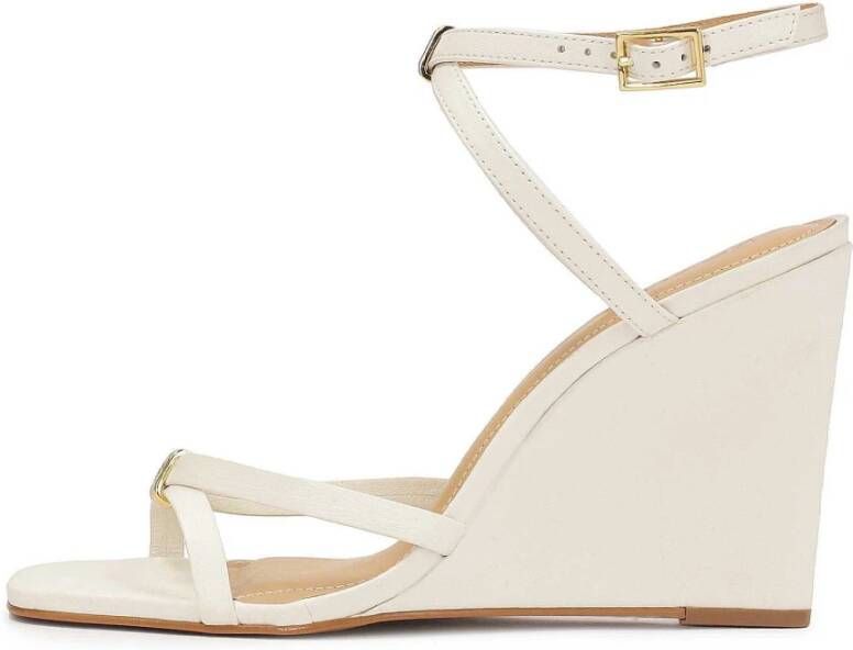 Kazar Monogram sandalen met bandjes op een platform met een monogram hanger Beige Dames