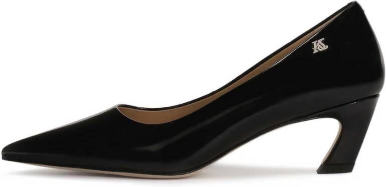 Kazar Studio Zwarte puntige pumps met een schuine hak Black Dames