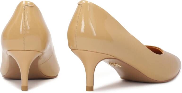 Kazar Tijdloze lakleren stiletto's Beige Dames