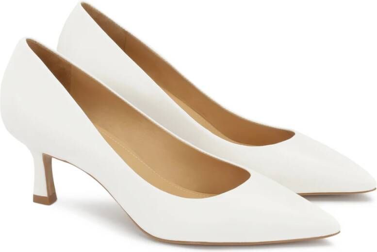 Kazar Witte lage hakken pumps uit de Trouwcollectie White Dames