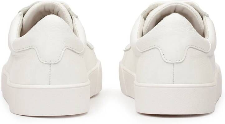 Kazar Witte minimalistische leren sneakers White Dames