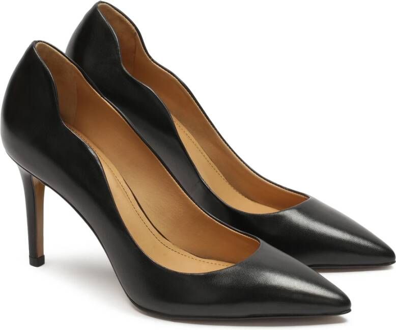 Kazar Zwarte leren pumps met golvende bovenkant Black Dames