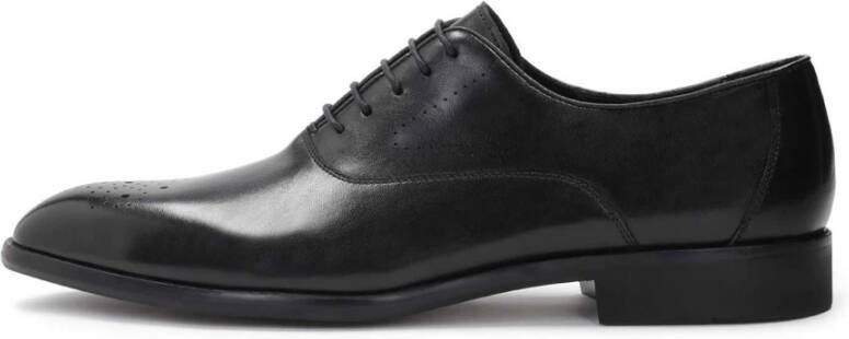 Kazar Zwarte oxfords voor mannen met versierde tenen Black Heren