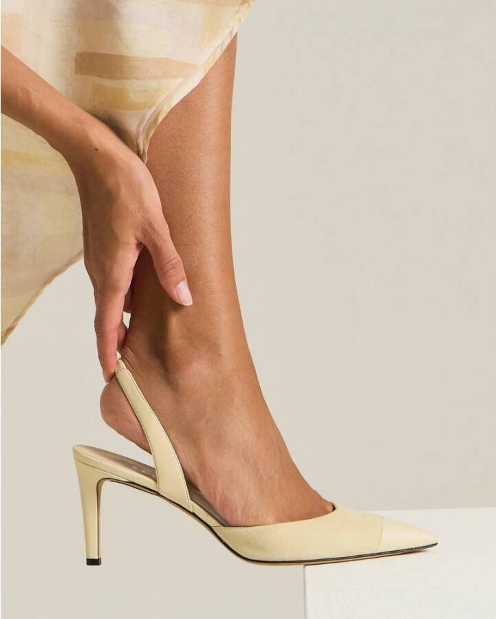 Kiton Suede Slingback Pumps Beige Dames