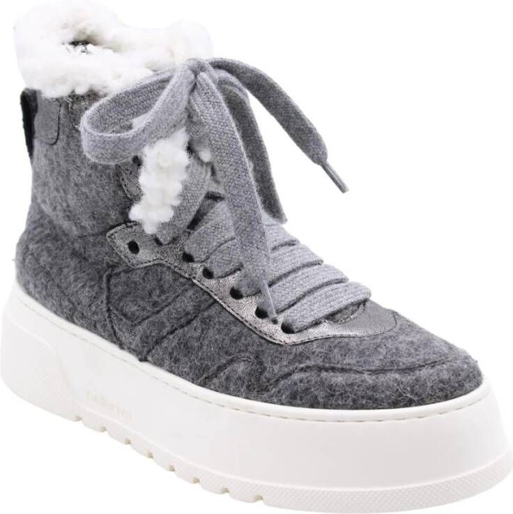 Laura Bellariva Glanzende Sneaker voor een stijlvolle look Gray Dames