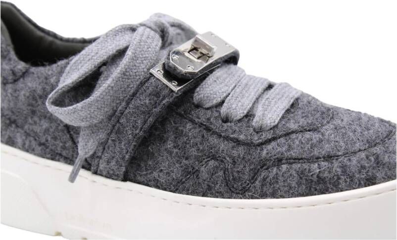 Laura Bellariva Stijlvolle Sneaker met Sierlijk Detail Gray Dames