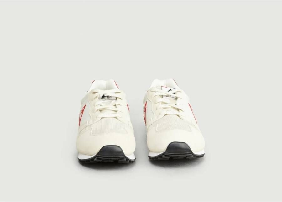 Le Coq Sportif Witte Leren Omega Sneakers Beige Heren