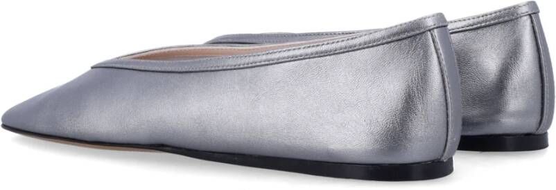 Le Monde Beryl Zilveren Gesloten Balletflats Luna Schoenen Gray Dames