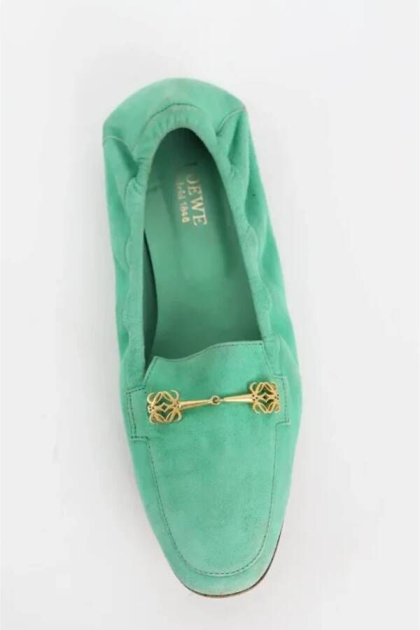 Loewe Pre-owned Leather flats Green Dames