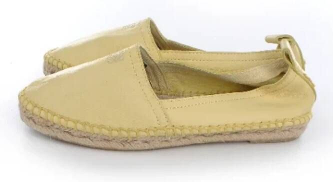 Loewe Pre-owned Leather flats Yellow Dames