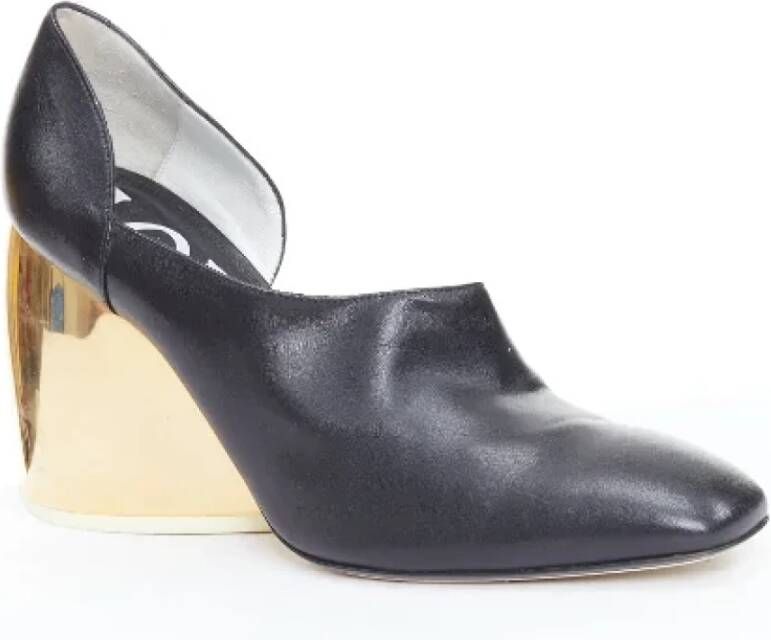 Loewe Pre-owned Leather heels Black Dames