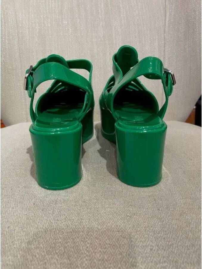 Loewe Pre-owned Plastic sandals Green Dames