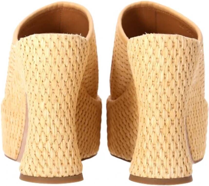 Loewe Pre-owned Raffia heels Brown Dames