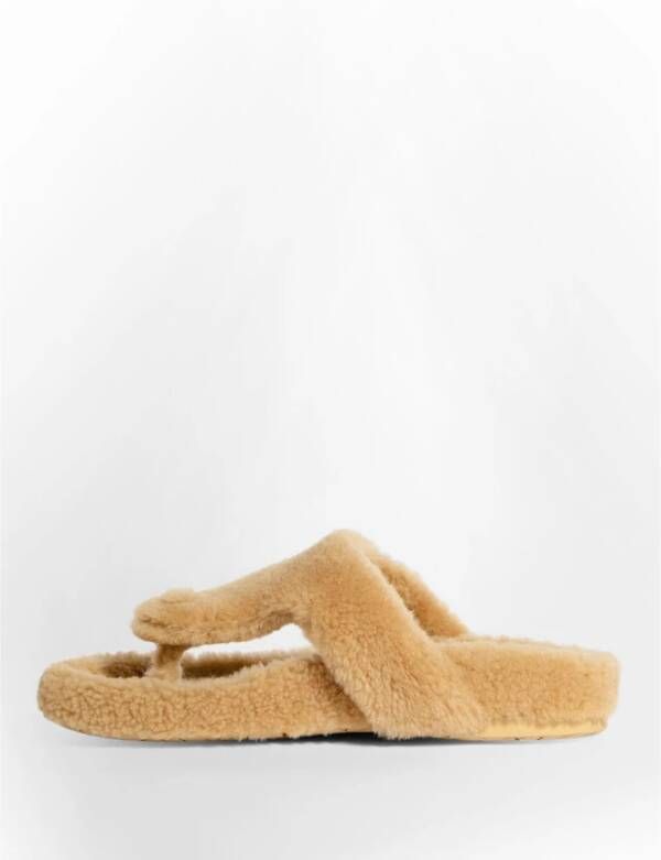 Loewe Shearling Thong Sandaal met Rubberen Zool Beige Dames