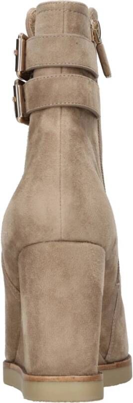 Lola Cruz Beige Dames