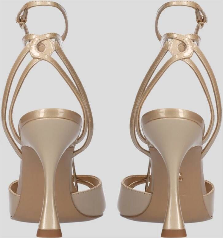 Lola Cruz Nude Patent Leather Round Toe Sandals Beige Dames