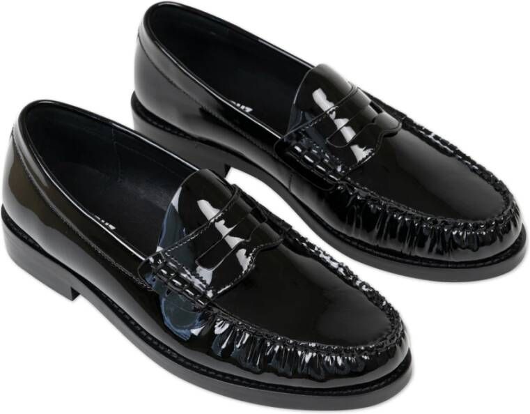 Lola Cruz Zwarte Lakleren Loafers Black Dames