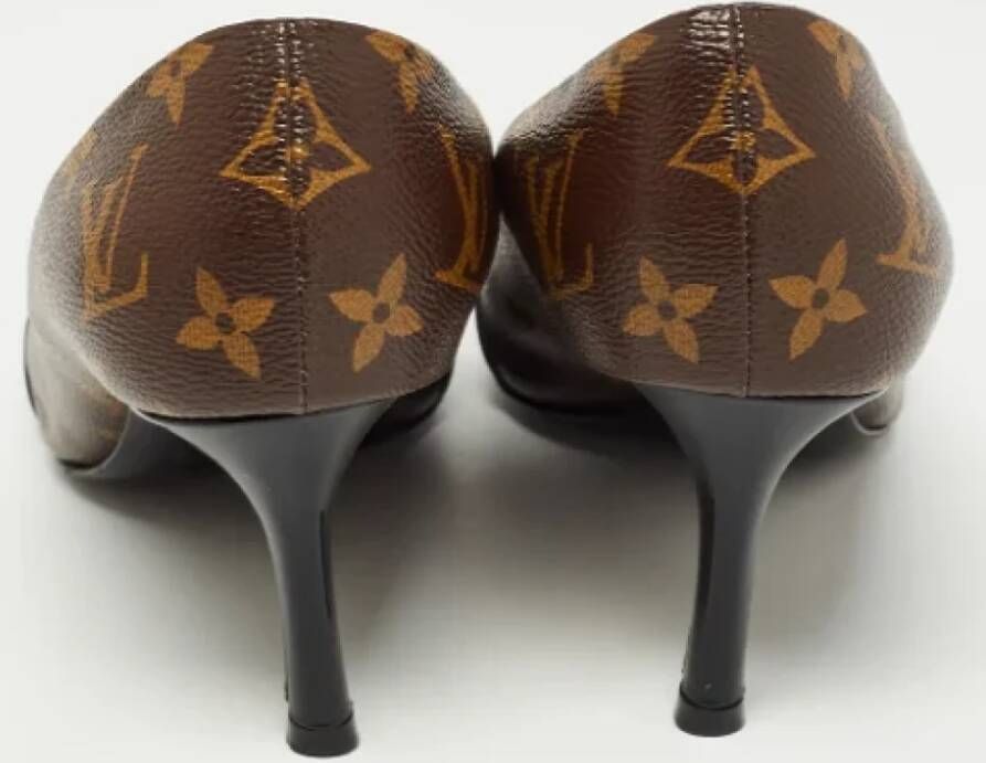 Louis Vuitton Vintage Pre-owned Canvas heels Brown Dames