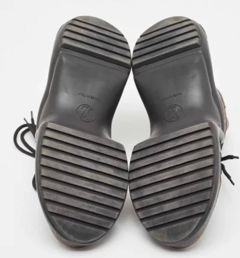 Louis Vuitton Vintage Pre-owned Canvas sneakers Brown Dames