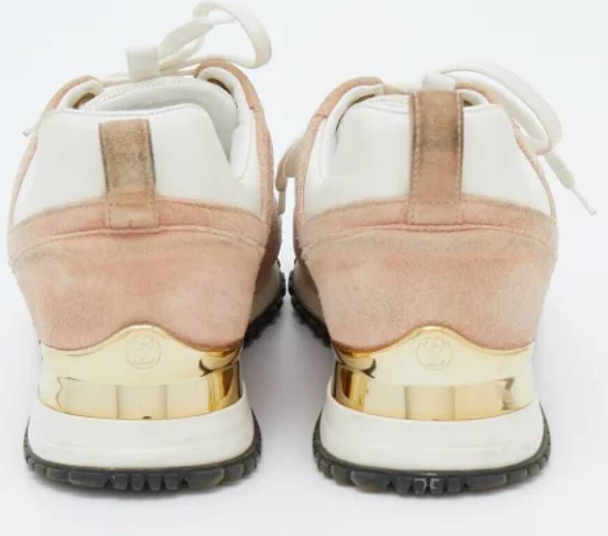 Louis Vuitton Vintage Pre-owned Mesh sneakers Beige Dames