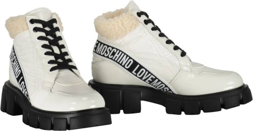 Love Moschino Contrasterende Veterschoenen met Patentdetails White Dames