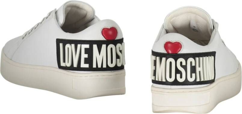 Love Moschino Lage leren sneakers met logo achteraan White Dames