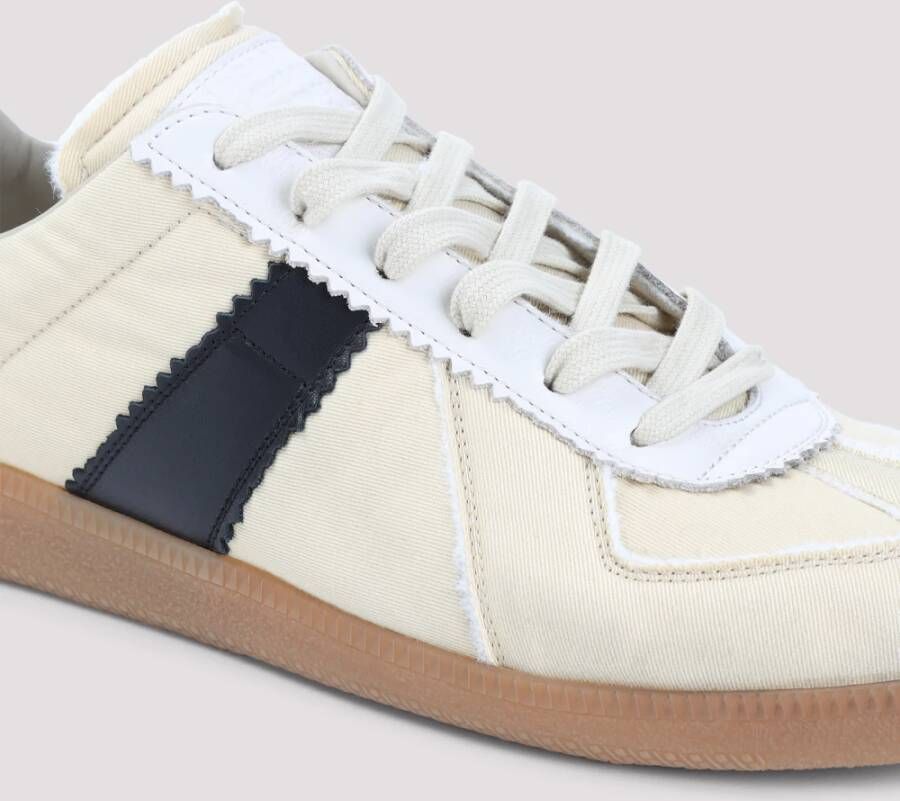 Maison Margiela Neutrale Sneakers Verhogen Hedendaags Schoeisel Beige Heren