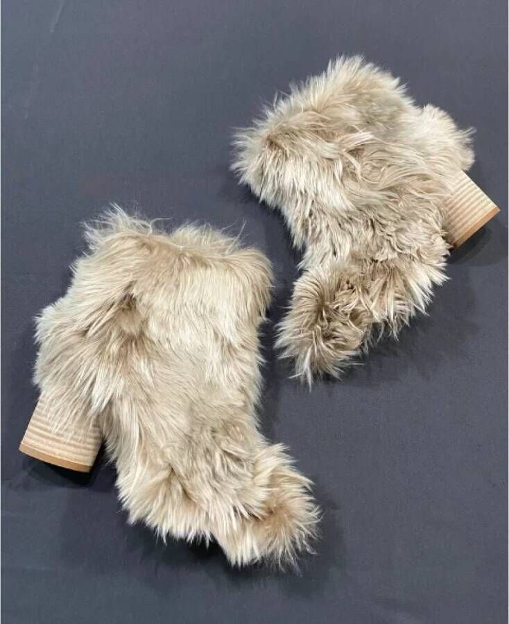 Maison Margiela Pre-owned Fur boots Beige Dames