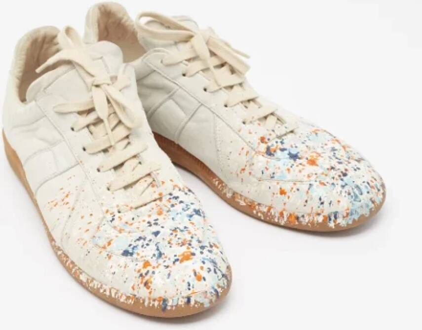 Maison Margiela Pre-owned Leather sneakers Beige Heren