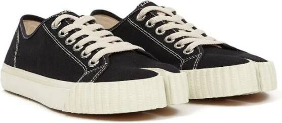 Maison Margiela Zwarte Canvas Tabi Sneakers Contraststiksels Black Dames