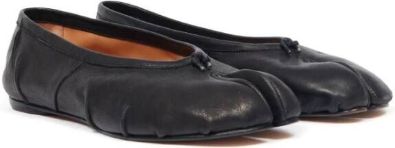 Maison Margiela Zwarte leren ballerina's met Tabi-teen Black Dames