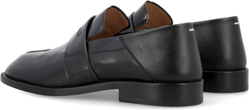 Maison Margiela Zwarte Tabi Loafers Premium Kalfsleer Black Dames