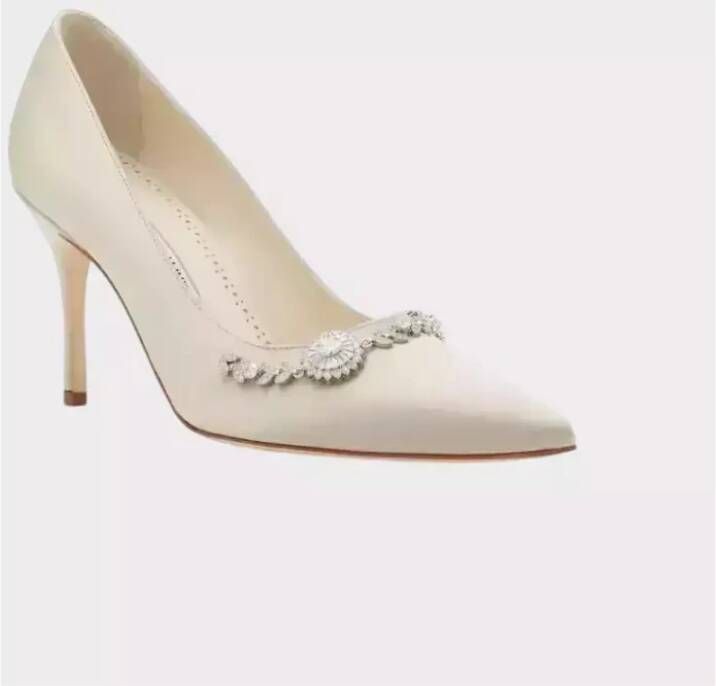 Manolo Blahnik Beige Kristal Stiletto Hakken Beige Dames