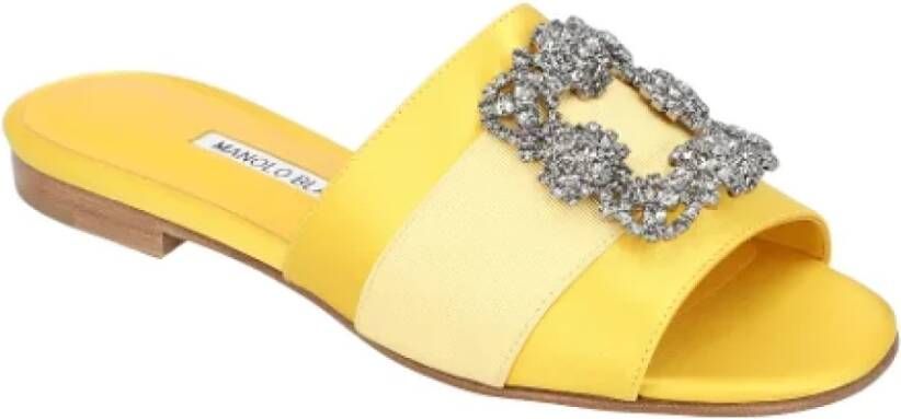 Manolo Blahnik Canvas flats Yellow Dames