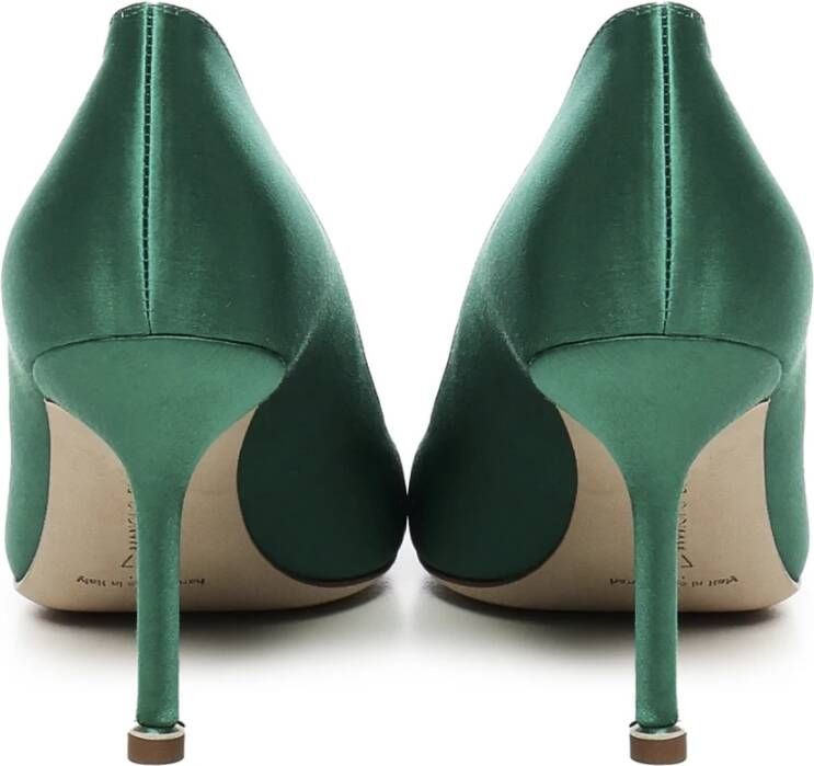 Manolo Blahnik Elegante hak Hangisi schoenen Green Dames