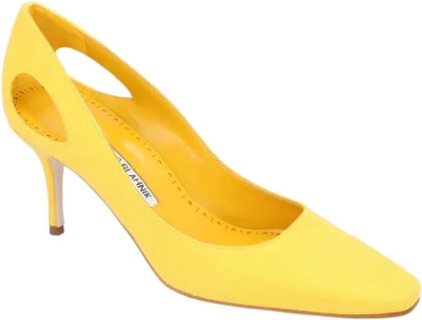 Manolo Blahnik Leather heels Yellow Dames