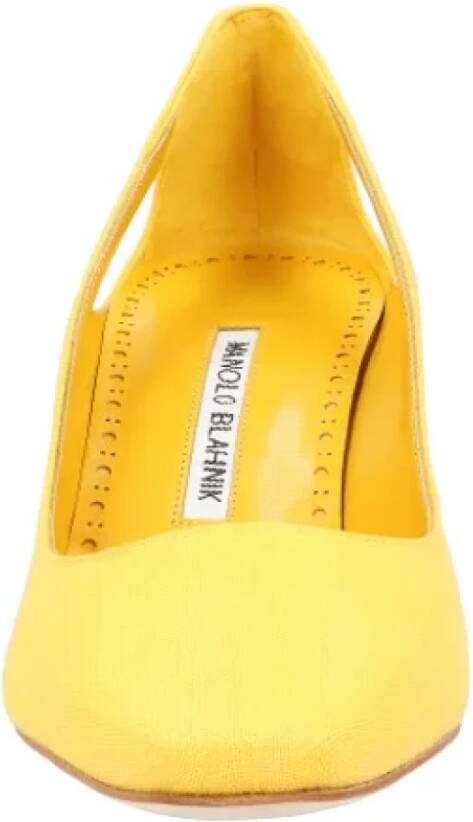 Manolo Blahnik Leather heels Yellow Dames