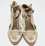 Manolo Blahnik Pre-owned Canvas heels Beige Dames - Thumbnail 2