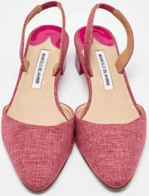 Manolo Blahnik Pre-owned Canvas heels Pink Dames