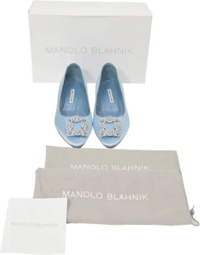 Manolo Blahnik Pre-owned Fabric flats Blue Dames