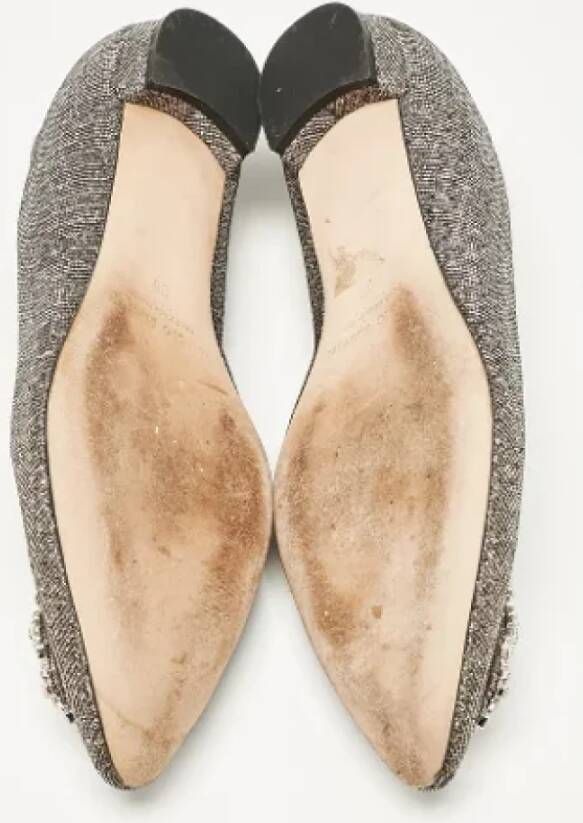 Manolo Blahnik Pre-owned Fabric flats Gray Dames