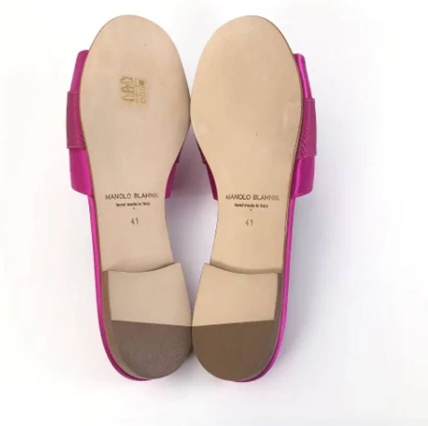 Manolo Blahnik Pre-owned Fabric flats Purple Dames