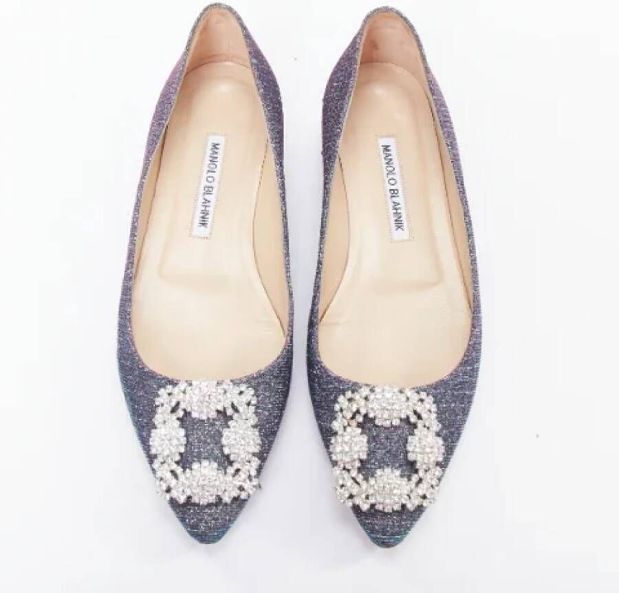 Manolo Blahnik Pre-owned Fabric flats Purple Dames