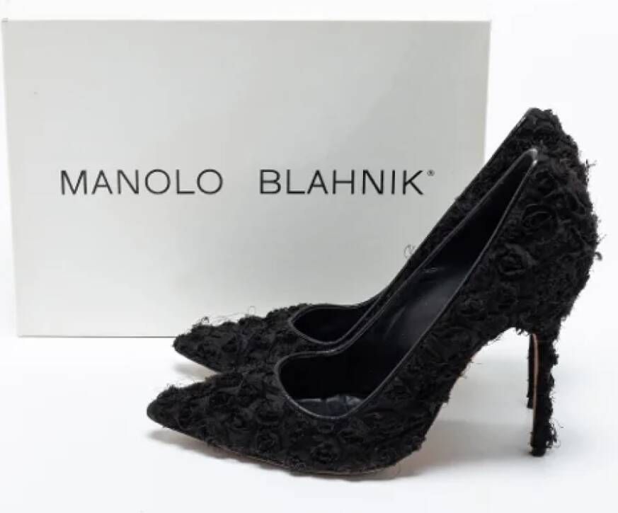 Manolo Blahnik Pre-owned Fabric heels Black Dames