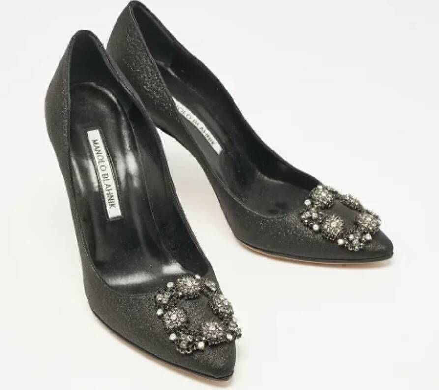 Manolo Blahnik Pre-owned Fabric heels Black Dames