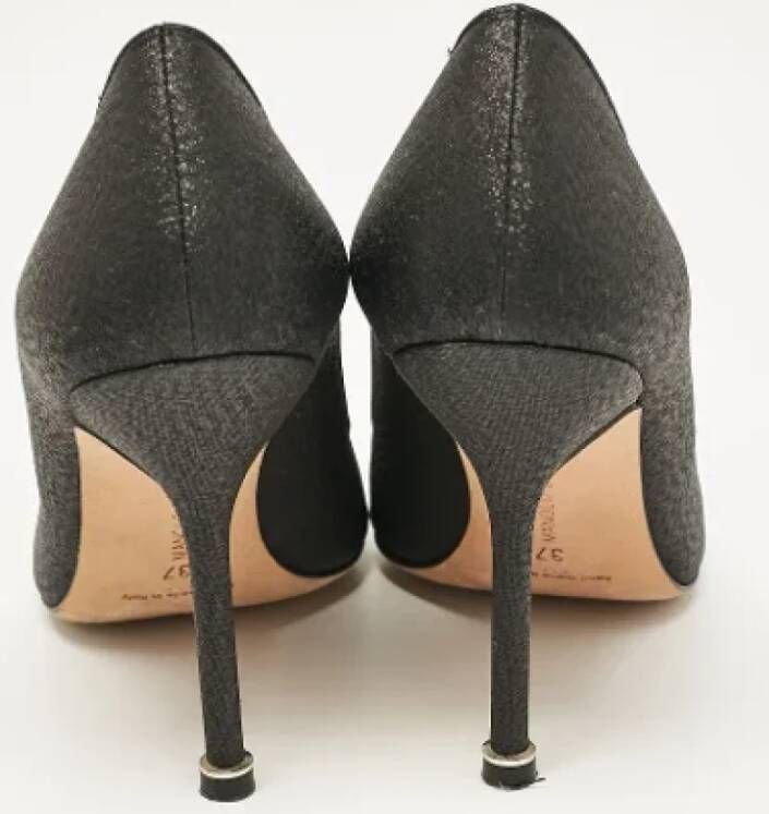 Manolo Blahnik Pre-owned Fabric heels Black Dames