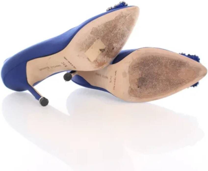 Manolo Blahnik Pre-owned Fabric heels Blue Dames