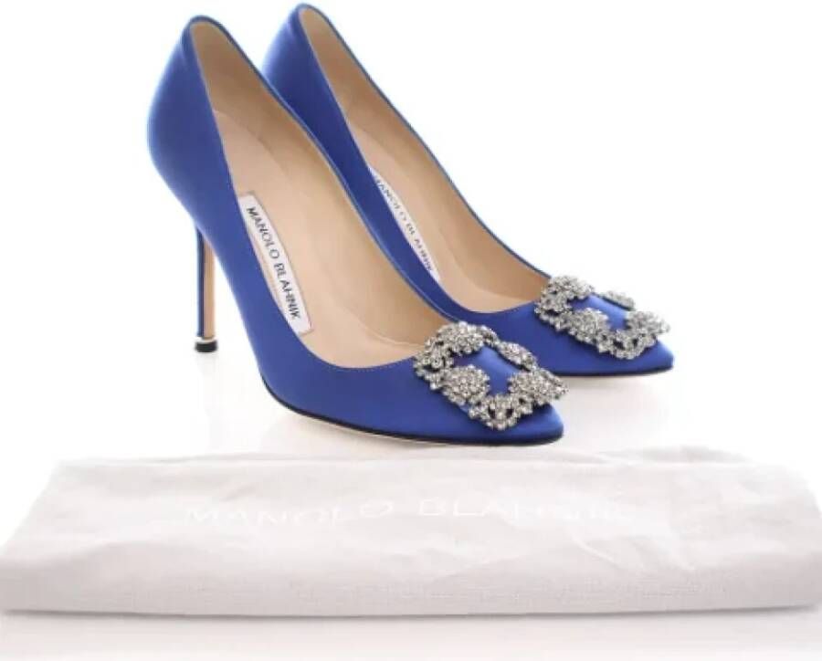 Manolo Blahnik Pre-owned Fabric heels Blue Dames