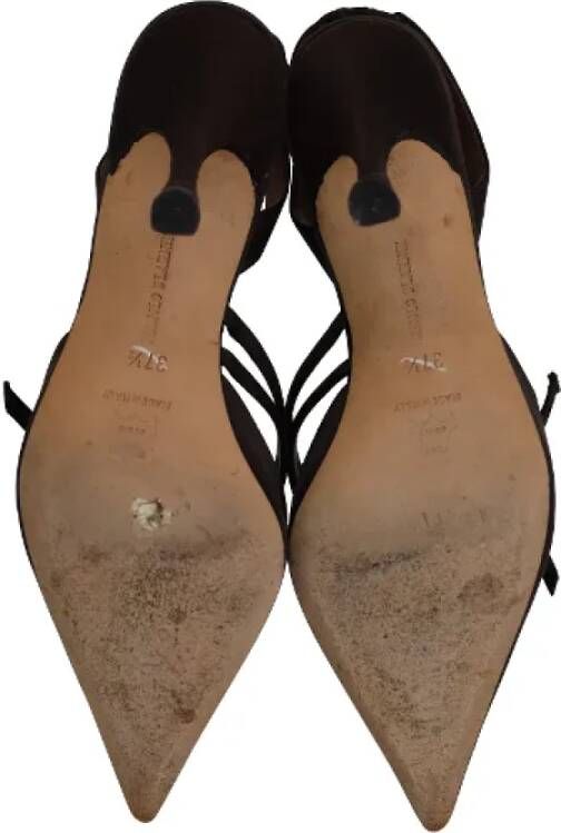 Manolo Blahnik Pre-owned Fabric heels Brown Dames